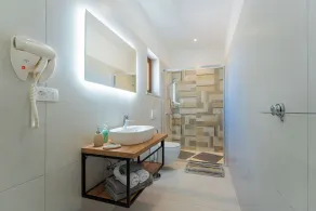 Luxury holiday villa with breath taking view - Image 5