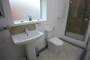 Holiday Home Hot Tub & Sauna - Image 4