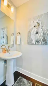 Skyline Views/3 Miles to Downtown/WeeklyDiscounts/Pet Friendly - Image 3