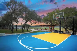 Luxe Lago Vista Gem: Outdoor Kitchen, Basketball Court and Spectacular Views - Image 2