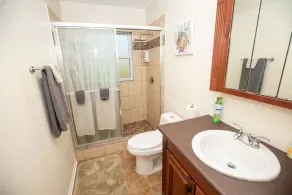 Modern & Homely 4 Bdr NE House by the Golf Course - Image 3