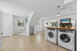 Barefoot Bungalow - Image 2