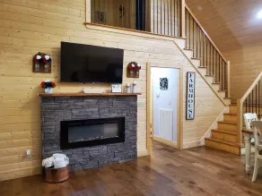 Sugar Bear Cabin 5 mins from State Park!  Fishing, w/boat parking, golf & more! - Image 2