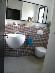 Accès direct à la plage, piscine, 8 personnes, villa moderne classée 5 étoiles - Image 3
