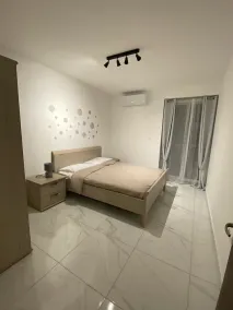 Central Cozy Located Apt - Image 3