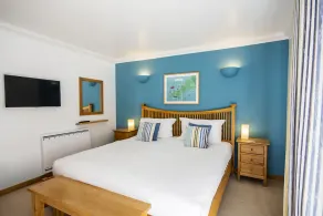 Marine Point, panoramic stunning sea views - balcony & parking - Image 4
