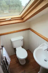 A charming, pet friendly cottage, in the beautiful coastal village of Heacham.  - Image 5