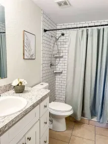 Contemporary 3 Bedroom Home in Dade City - Image 3
