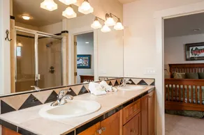 3500Sq Ft * Dejlig 5 BR Hjem! 12 SHARC Passes + Hot Tub! - Image 3