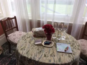 Relax in style at the Catlins Retreat, historic villa in the heart of Owaka - Image 3