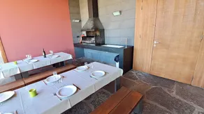 Luxurious three floors holiday home with huge garden, swimming pool and jacuzzi - Image 5