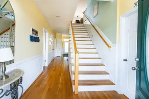 Beautifully Decorated, 3 King Master Bedrooms, AND a Heated Pool by the Ocean - Image 3