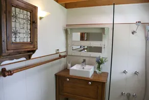 Reme Cottage - Hunter Region - Private & Tranquil - Views & Fireplace - Image 3