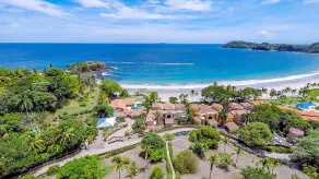 Stunning Luxury Mansion in Playa Flamingo with Six Bedrooms and Beachfront Access - Image 5