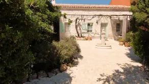 Petite maison de campagne avec piscine - à pied de la mer et vieux Antibes - Image 4