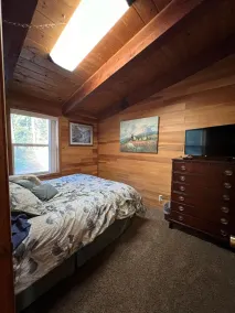 Enjoy Privacy in the Pines, Close to Golf Course - Image 5