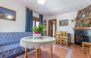 Stunning Home In Padul - Image 5