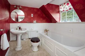 Cotswold Riverside House Amazing indoor heated swimming pool hot tub games Room - Image 2