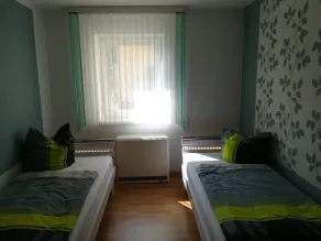 novo apartamento aconchegante centralmente e tranquilamente localizado; Feira em cerca de 25 minutos alcançáveis - Image 5