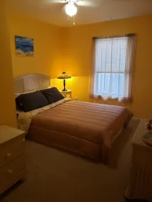 3 bedroom down the street from the Bay (small dog allowed for a fee) - Image 5