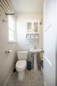 Studio refait avec goût, très bien situé. Célibataire ou parent / enfant. Entièrement équipé - Image 2