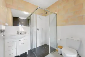Sleek Apartment with Pool and Rooftop Terrace - Image 2