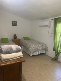 Private rural cottage, Spectacular Country Views, Own private Pool, Garden. A/C - Image 4