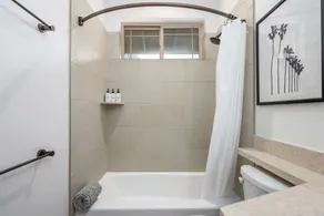 @ Marbella Lane - 3BR w/ amazing MT & Ocean Vistas - Image 3