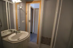Ideally located in front promenade, overlooking the sea, FEET IN THE WATER !!!<br>30m2 4 per - Image 2