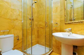 Lyxig villa med 4 sovrum, stor uppvärmd pool, integrerad jacuzzi - Image 5