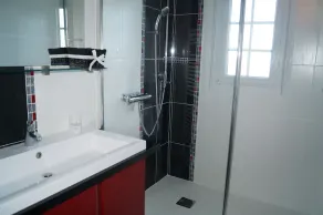 Lejlighed 15 km fra stranden, jacuzzi, sauna, 5 sovepladser, fuldt udstyret - Image 4