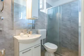 Studio flat with terrace and sea view Podstrana, Split (AS-6072-a) - Image 2