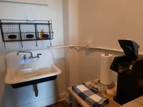 EZ Check-in and Check-Out, Perfect for a Night Downtown! - Image 3