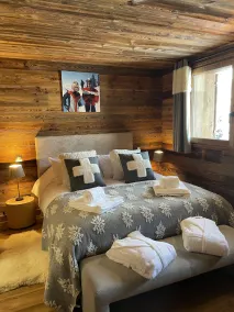 Exceptional farmhouse in Combloux, on the Megève ski area, cable car 2 minutes away. - Image 4