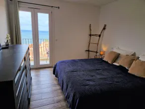 Mini villa moderne avec terrasse face à la MER à côté de la plage - Image 5