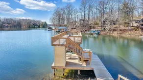 Beacon Pointe, New 7-Bed Lakefront Luxury w/ Covered Decks + Heated Salt Water Pool, Hot Tub, Dock! - Image 3