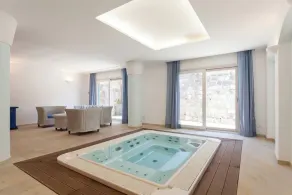 Villa Yuri with private pool - Image 3