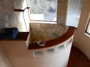 Una bella casa con un giardino - Image 2