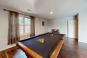 Briarcliff - 3000 sq ft waterfront home w/ private dock, 2 kitchens & pool table - Image 3