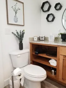 Modern Studio with Washer & Dryer - Image 5