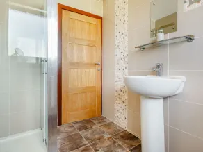 ABERMOR, family friendly, country holiday cottage in Moelfre - Image 4