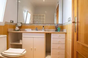 The Orange Lemon Tree House - Image 4