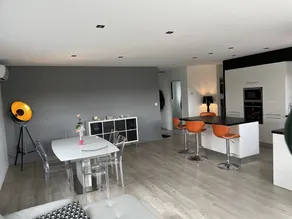 Magnificent contemporary property with heated spa 15 min from Bordeaux center. - Image 5