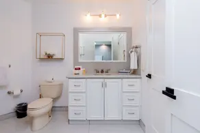 Newly Remodeled -- Flawless King Bed Suite with Luxurious Patio - Outdoor TV! - Image 2