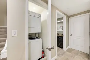 The Ideal Townhouse Getaway - Image 2