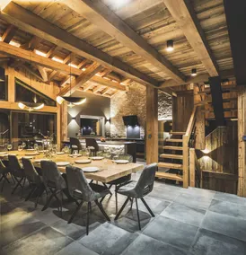 Chalet Black Combs, Swimming Pool, Sauna, Jacuzzi, Movie Theater, Massage, Pool Table, Sports, PMR - Image 3