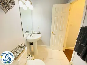 Cozy Studio Loft with 2 Baths Next to Slopes - Image 4