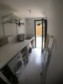 Large renovated house, swimming pool, walking distance to the beach.  - Image 2