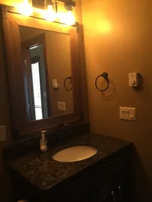 Newly remodeled, Located in Galena Territories. Small dogs OK under 25 LBS - Image 3