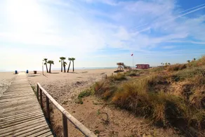 Global Vacacional: Studio for couples with pool in Canet beach - Image 5